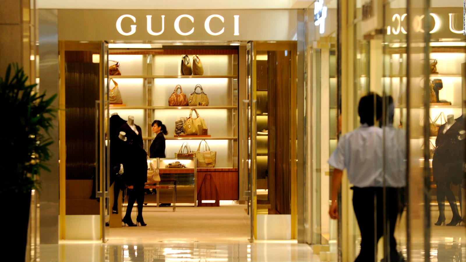 Pașii pe care trebuie să îi urmezi ca să te angajezi la Gucci