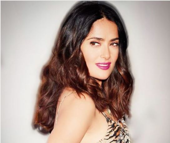 Trucuri de frumuseţe de la Salma Hayek pentru femeile trecute de 40 de ani