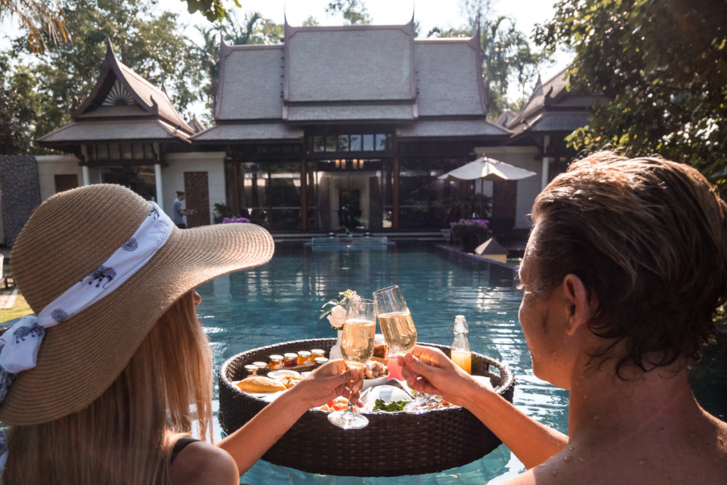 Thailanda este una dintre cele mai frumoase destinații exotice din lume, unde cultura, mâncarea și obiceiurile sunt unice