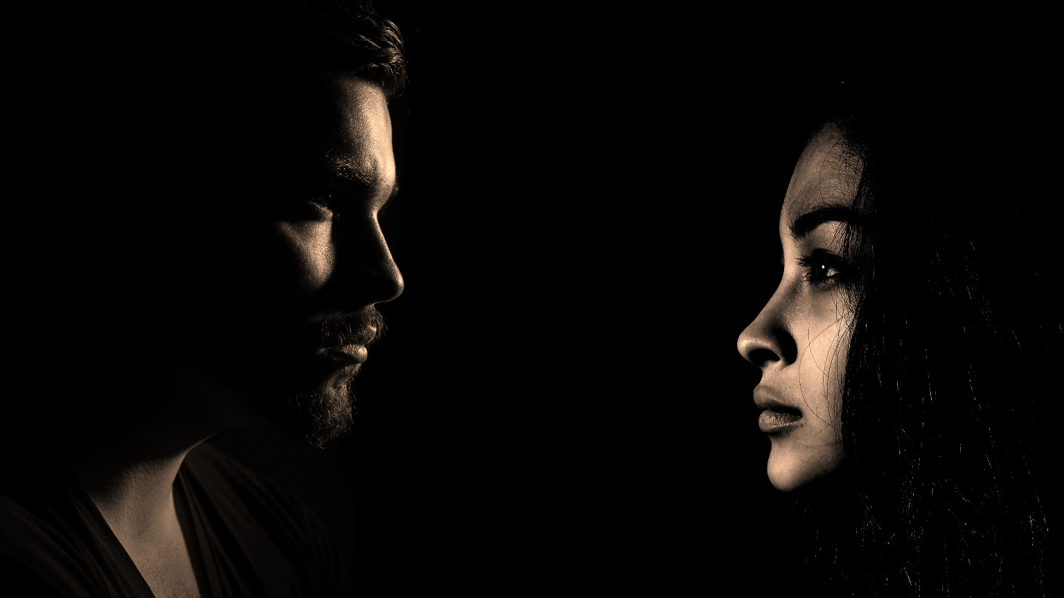 Zece semne că iubitul tău nu își dorește o relație serioasă