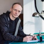 Mihai Albu figurează în Cartea Recordurilor, cu tocurile de 37 de cm