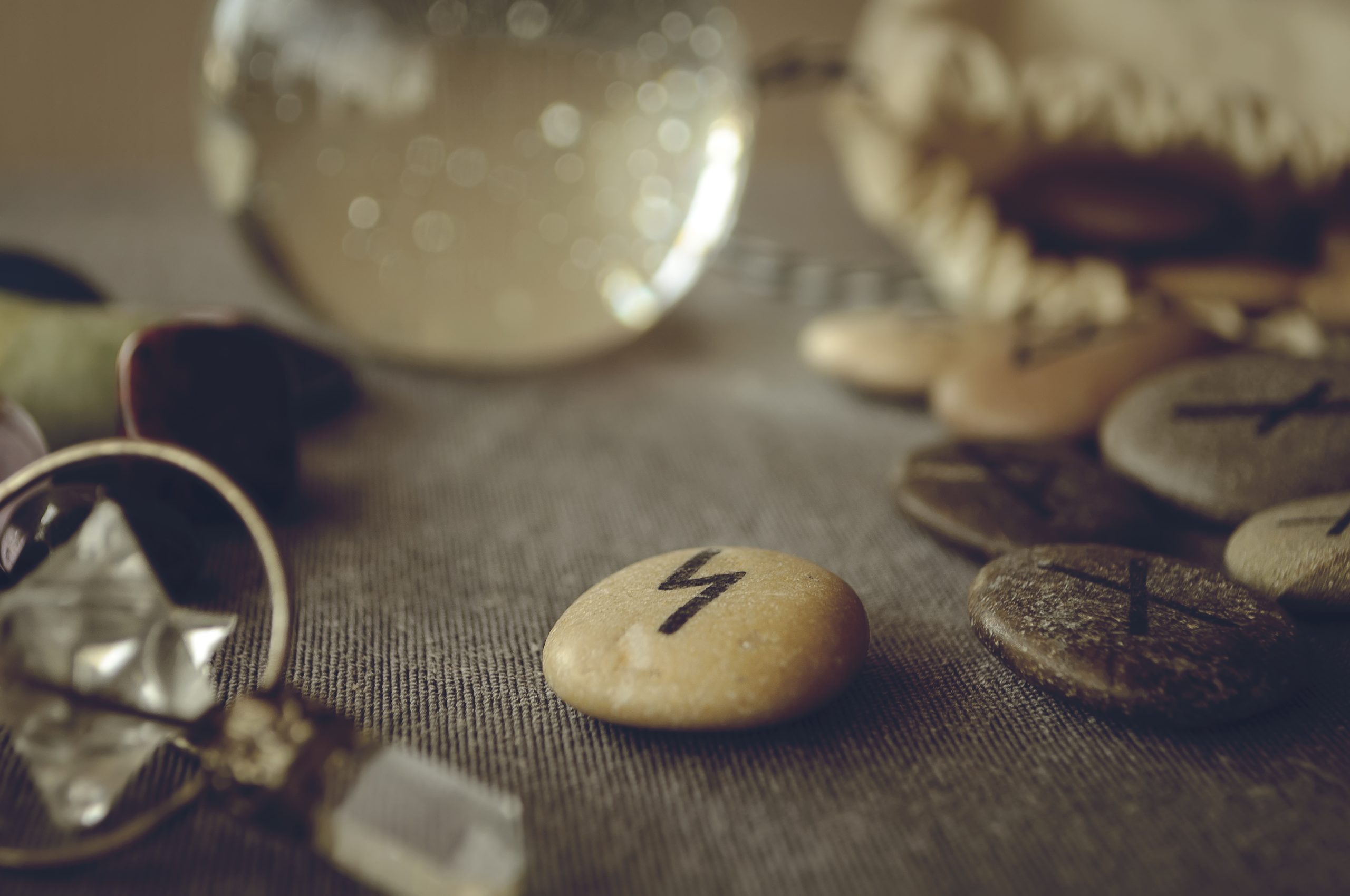 Runele: se sunt, cum se citesc și ce semnificație au