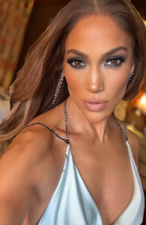 Cum își îngrijește Jennifer Lopez tenul. Artista a dezvăluit pas cu pas rutina care o ajută să aibă o piele perfectă