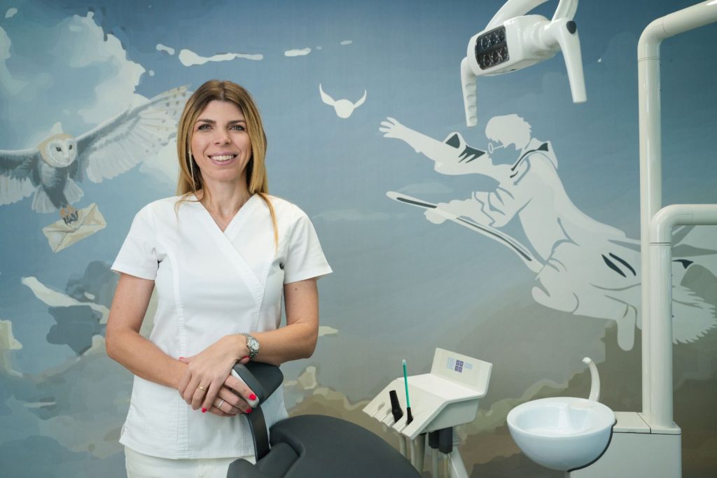 Dr. Denisa Zaharia, medic la Pefect Dent