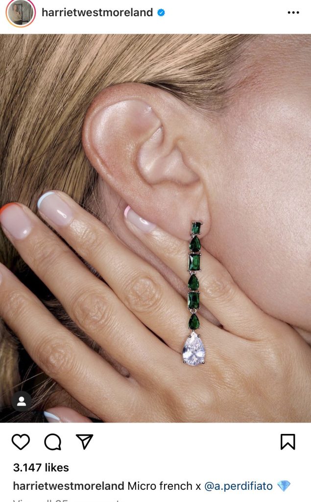 Modelul de unghii care revine la modă