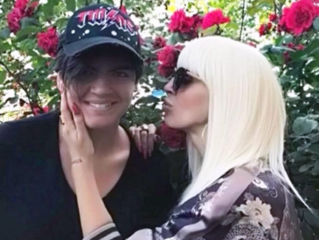 Cu Alex pe vremea când încă mai locuia cu ea