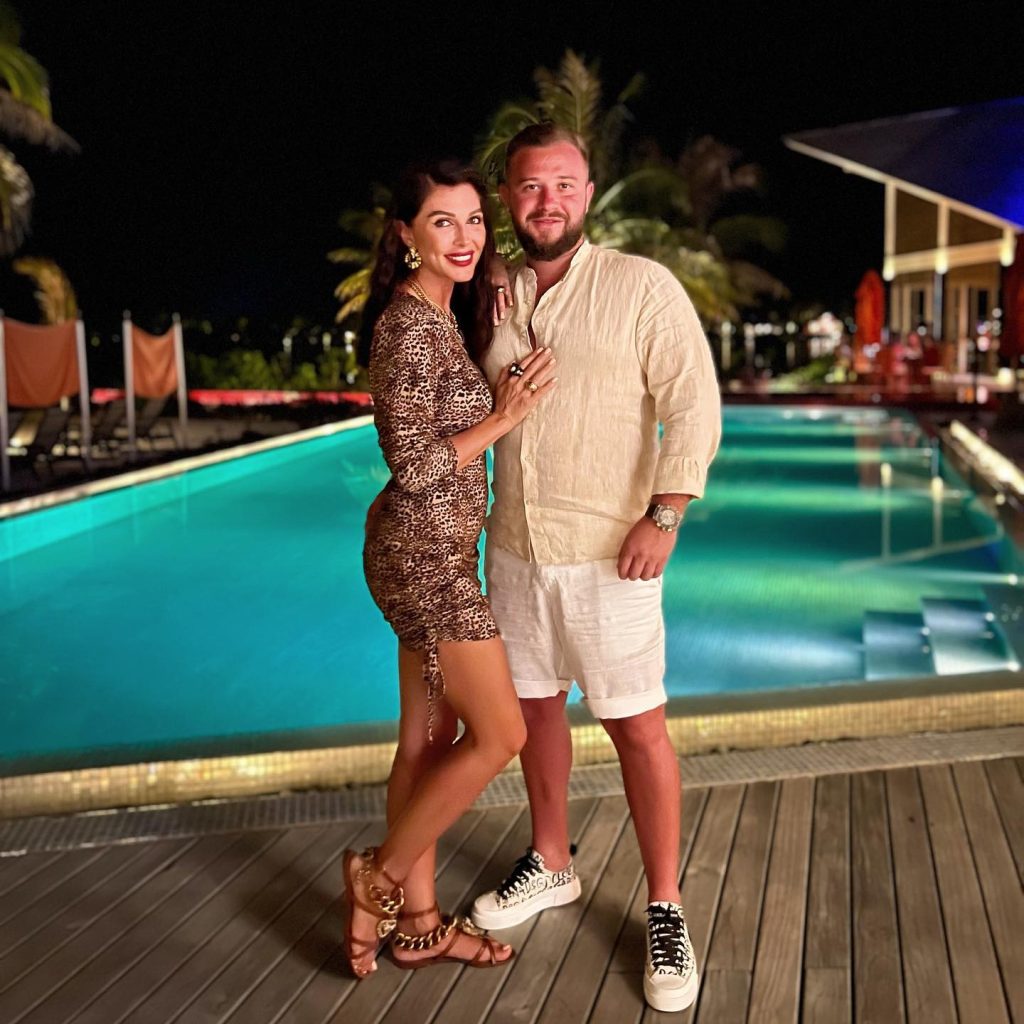 Ilinca și Andrei formează o familie fericită