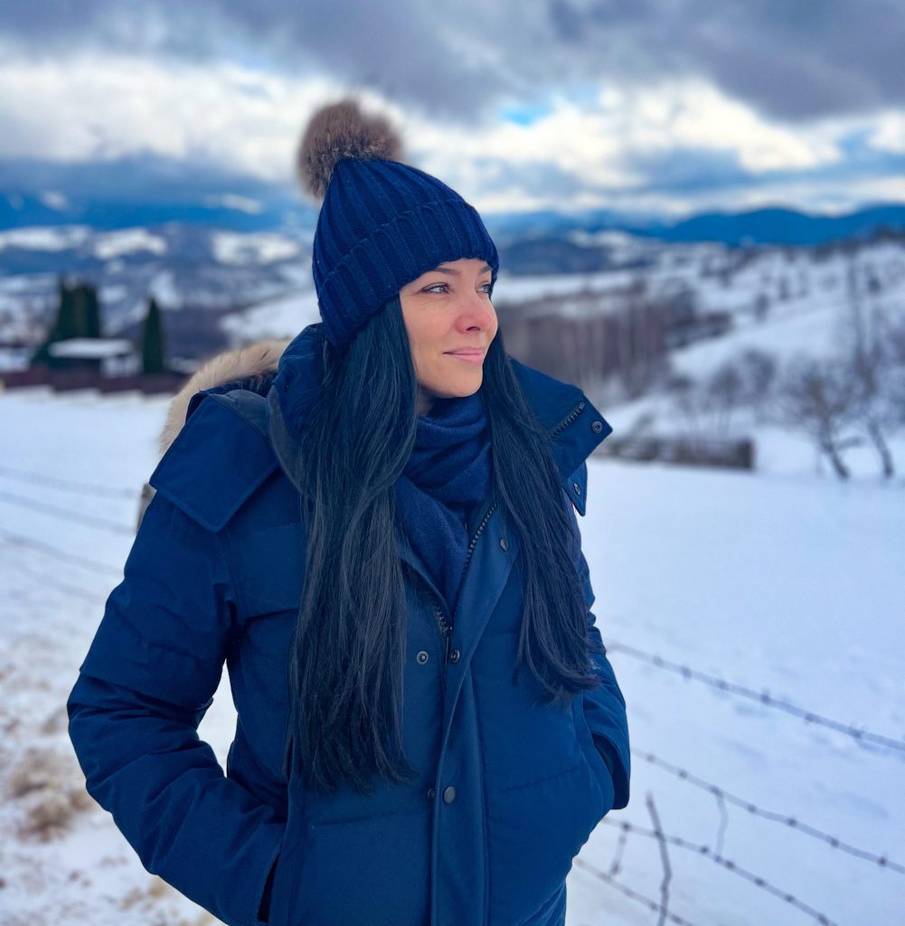 Vedeta călătorește foarte mult