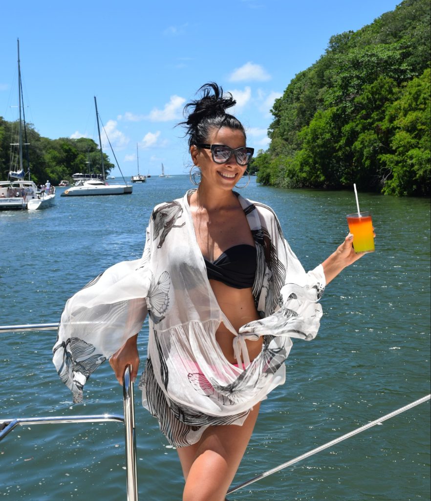 Corina Caragea a făcut înconjurul planetei în vacanță