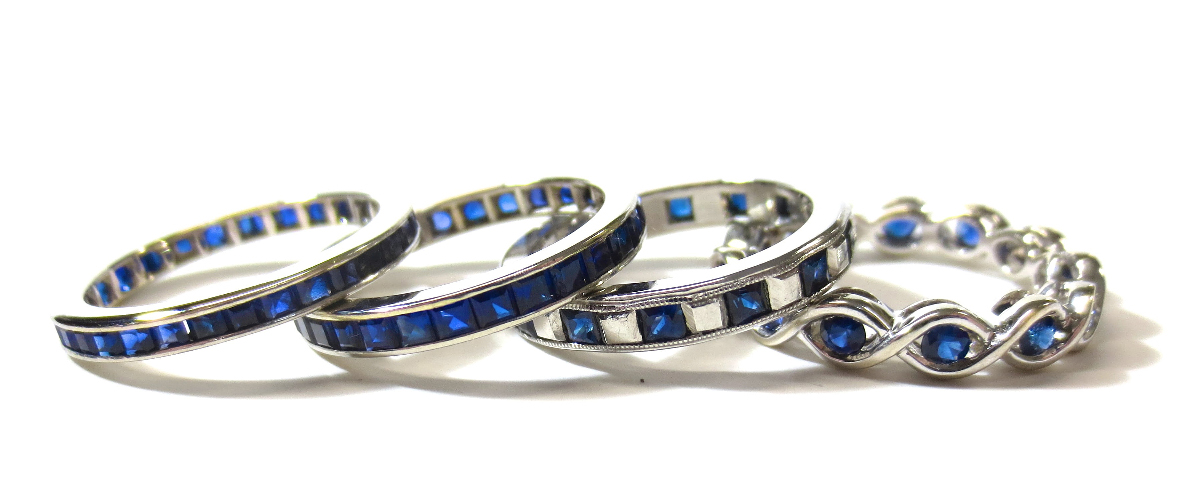 Ce bijuterii purtăm în 2022