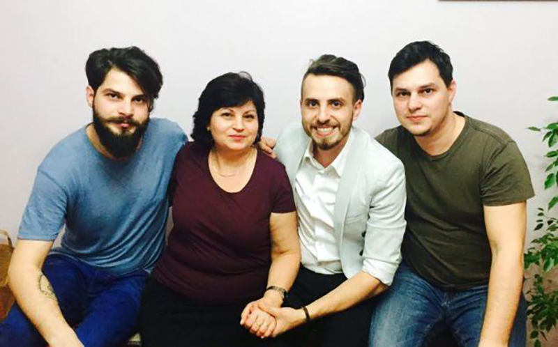 Florin Scripcă, alias Chef Foa, unul dintre jurații MasterChef, alături de mama lui și de frați