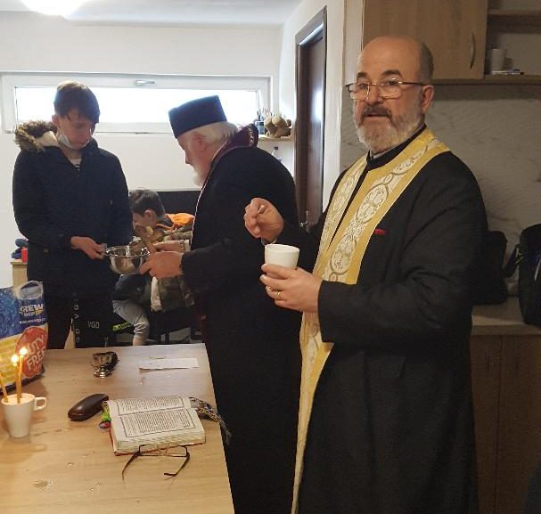 Totul despre Postul Paștelui. Ce povețe ne dă părintele Mirea Vîrtejanu referitor la un posibil război în România: „Nu trebuie să facem provizii de mâncare, ci de audiență la Dumnezeu” EXCLUSIV