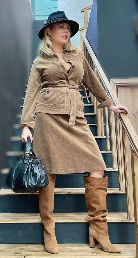 Dana Săvuică poartă de mulți ani încălțări cu toc și pentru asta este admirată de Mihai Albu