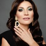 Ioana Ginghină are un ten impecabil