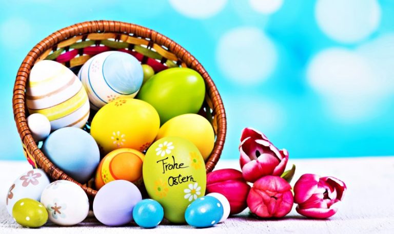 Cât trebuie să fiarbă ouăle de Paşte. Trucuri ca să nu se spargă