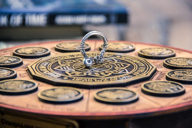 Ce talisman îţi aduce noroc în funcţie de zodie. Ce obiect trebuie să ai la tine mereu