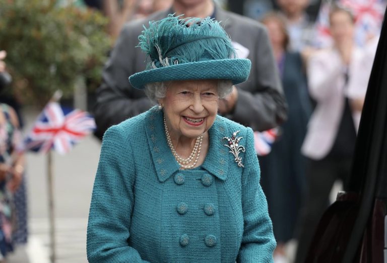 Documentele secrete pe care le deţine Regina Elisabeta a II-a. Le ţine foarte bine ascunse