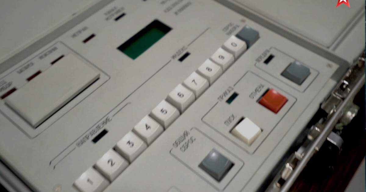 Ce tine Vladimir Putin in valiza secreta de care nu se desparte nicio clip