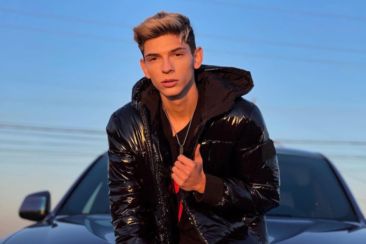 Cum il vede Antonio Pican pe Alex Velea