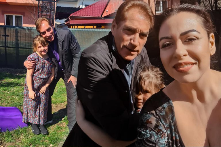 Oana Roman suferă enorm din cauza tatălui său: „Este cea mai mare durere a sufletului meu. Mă doare fizic și psihic” EXCLUSIV