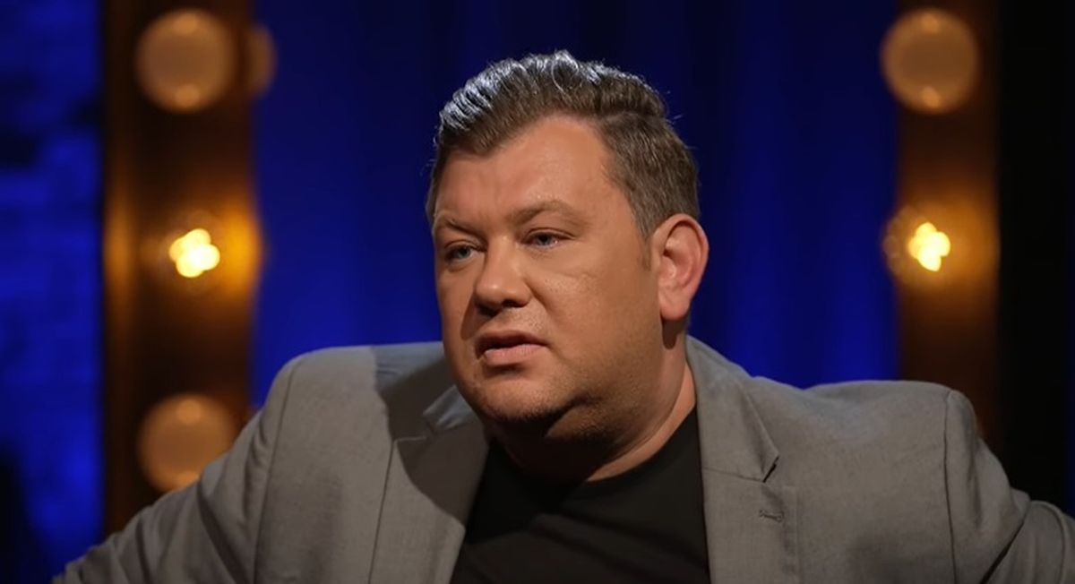 Mihai Ghiță, prezentatorul emisiunii „În oglindă”