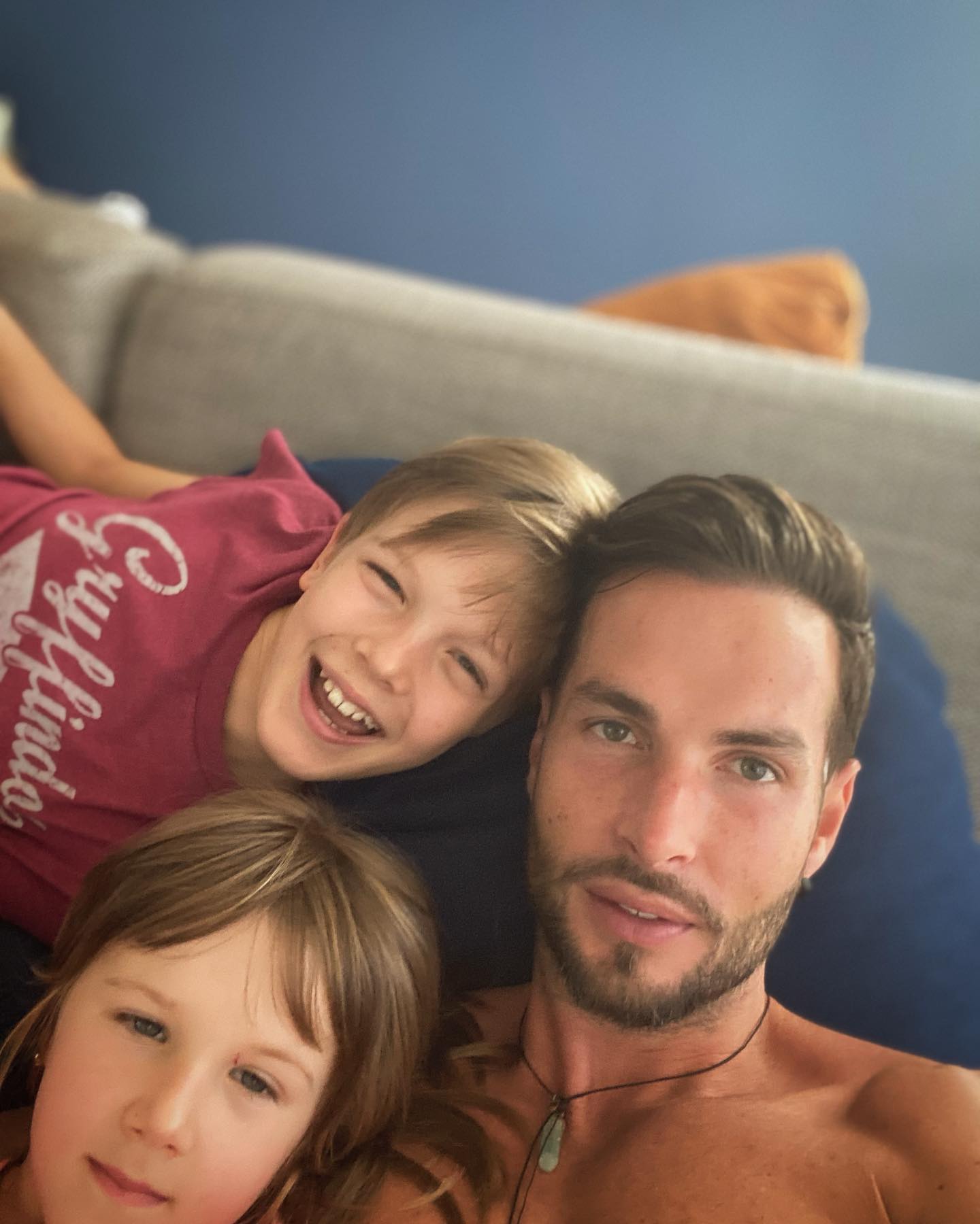 Randi are o relatie speciala cu cei cei doi nepoti Andrei si Ilinca