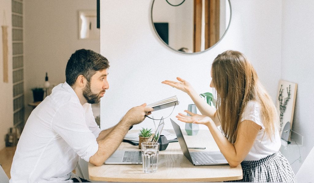 Mi-am făcut un cont pe Tinder și am ajuns să fiu amanta soțului meu