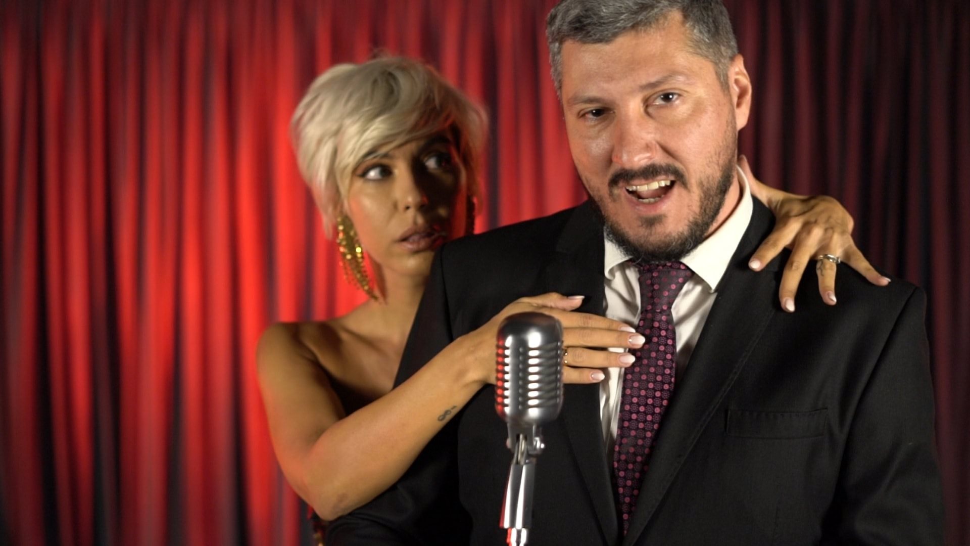 Sorin Parcalab si-a inceput cariera de comediant in clasa a 8-a