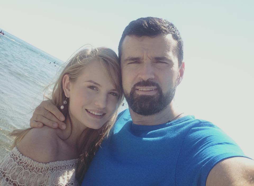 Tenorul Vlad Mirita si fotomodelul Maria Natura s-au indragostit pe Facebook
