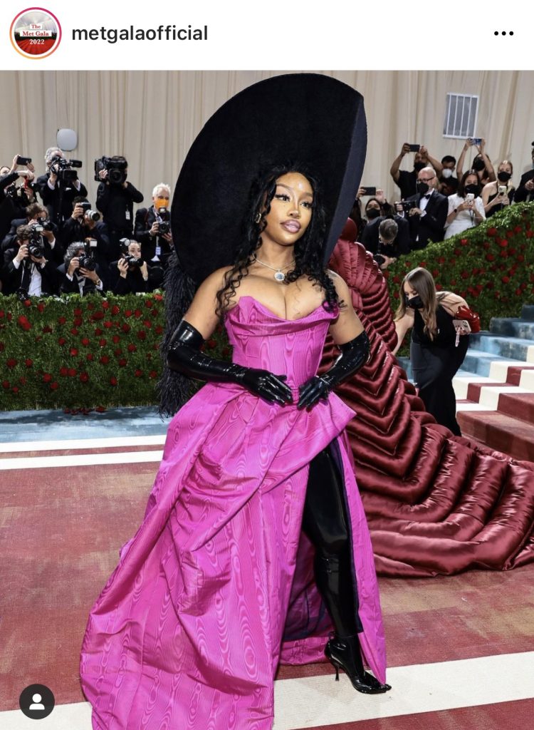 Cele mai şocante ţinute de la Met Gala 2022