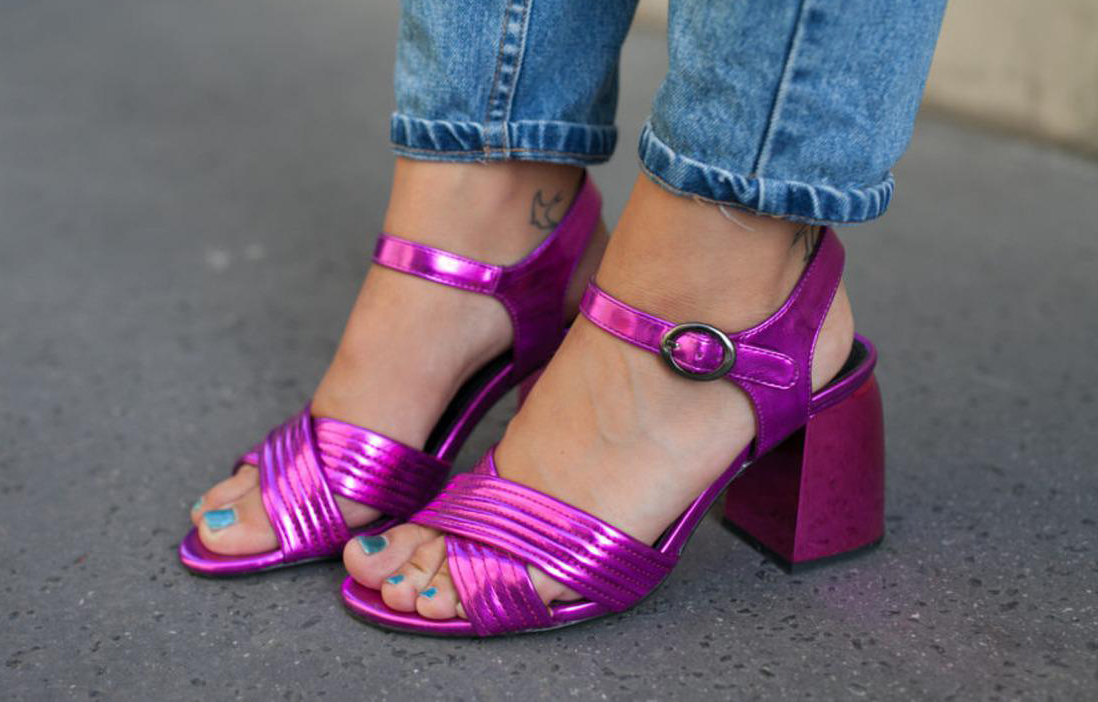 Cum scapi de călcâiele uscate și crăpate cu ingrediente naturale