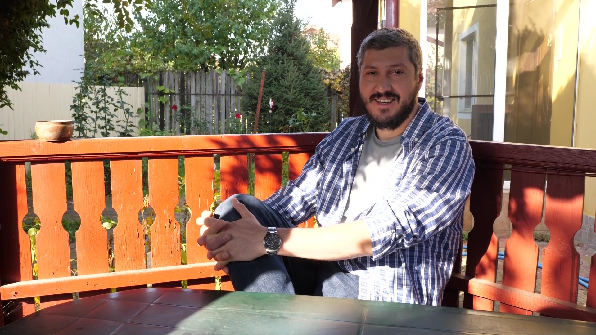 Sorin Pârcălab și-a început cariera de comediant în clasa a 8-a