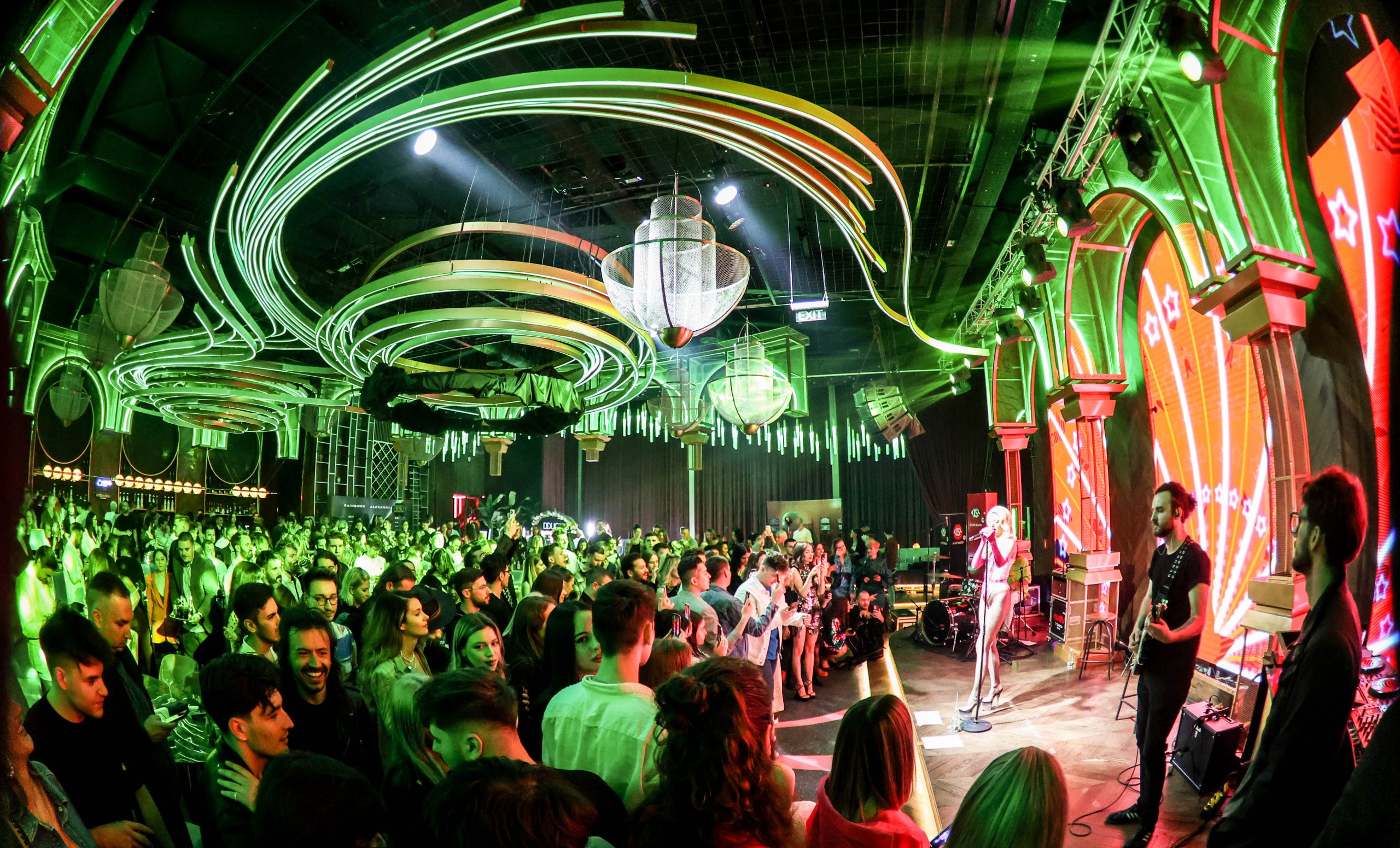 Alexandra Stan își dedică cel mai recent album comunității LGBTQ