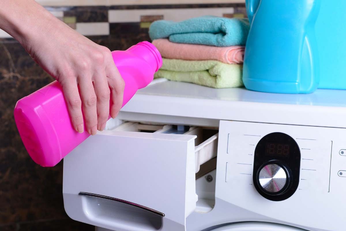 Trucul bunicii pentru haine albe imaculate