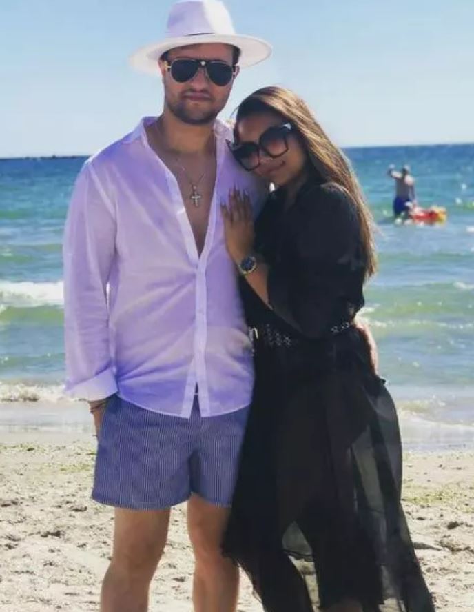 Adriana și soțul ei, Nicu