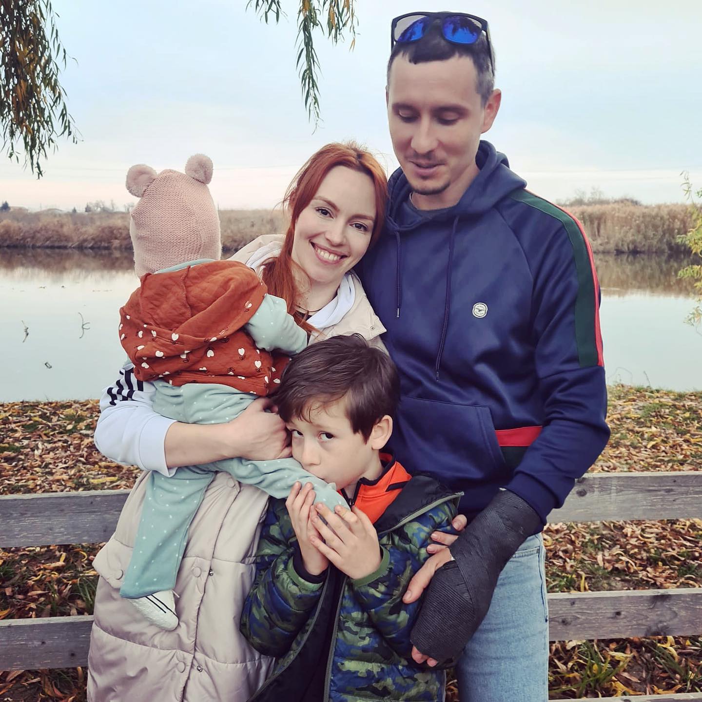 Olimpia Melinte alături de soțul ei și cei doi copii