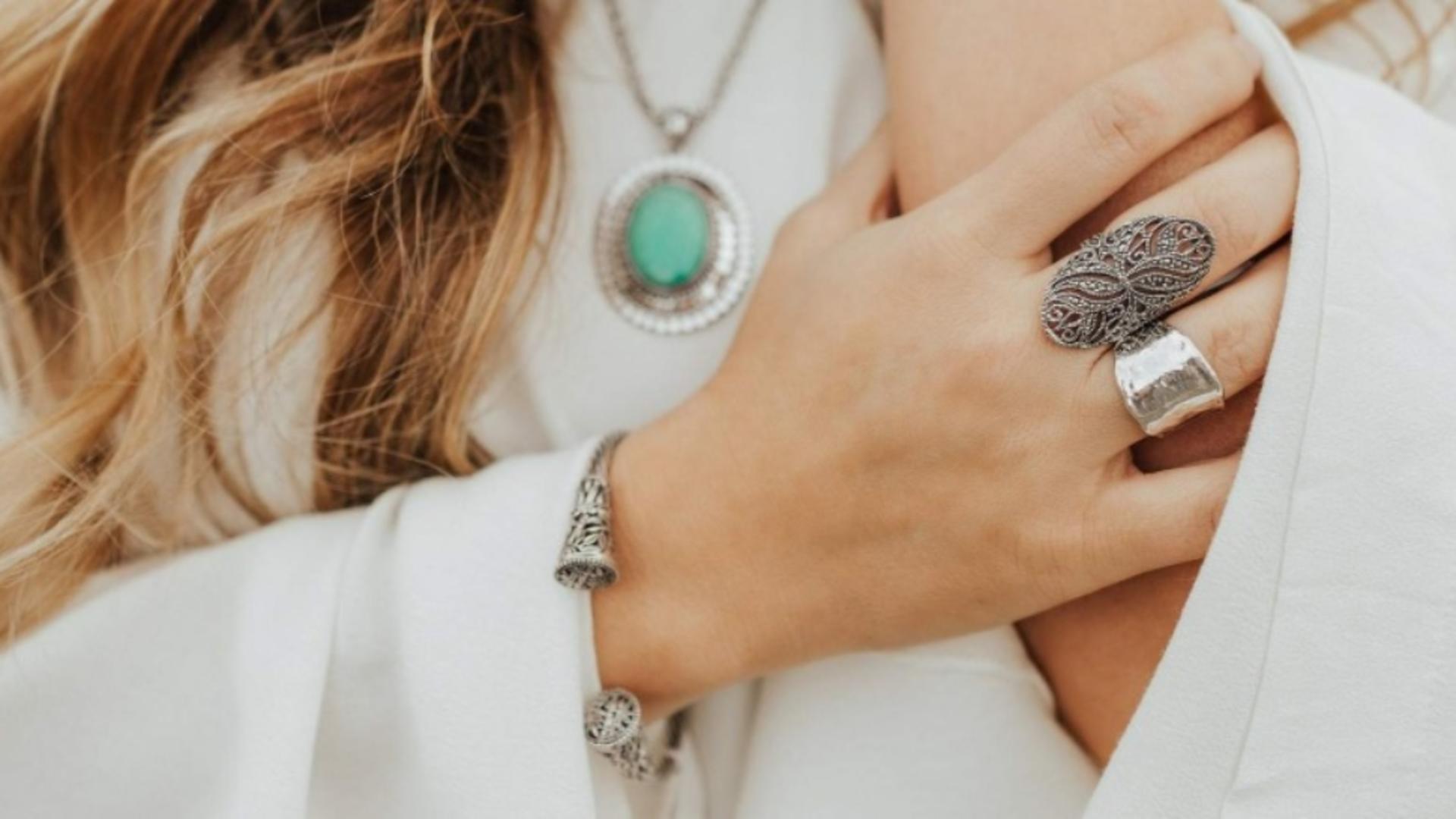 Cum se curăță argintul cu bicarbonat de sodiu