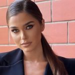 complexul lui theo rose cand urca pe scena