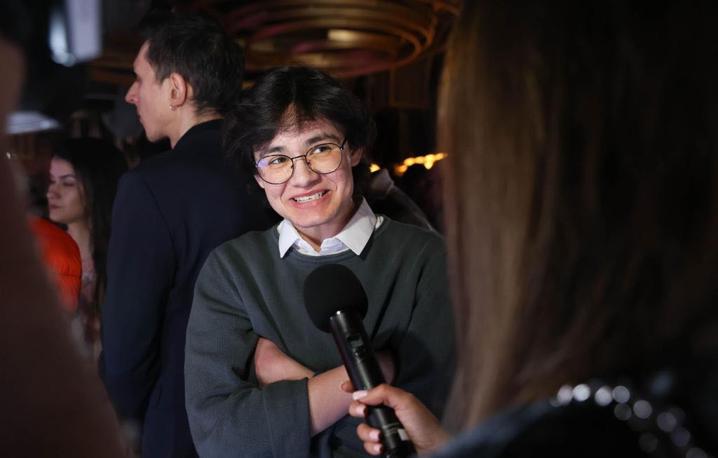 Dominic, o voce pentru un milion de urmaritori pe TikTok