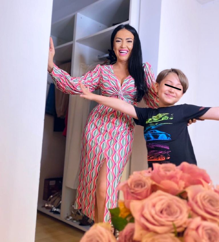 Fiul Andreei Mantea îşi face debutul în actorie. În ce serial va juca David