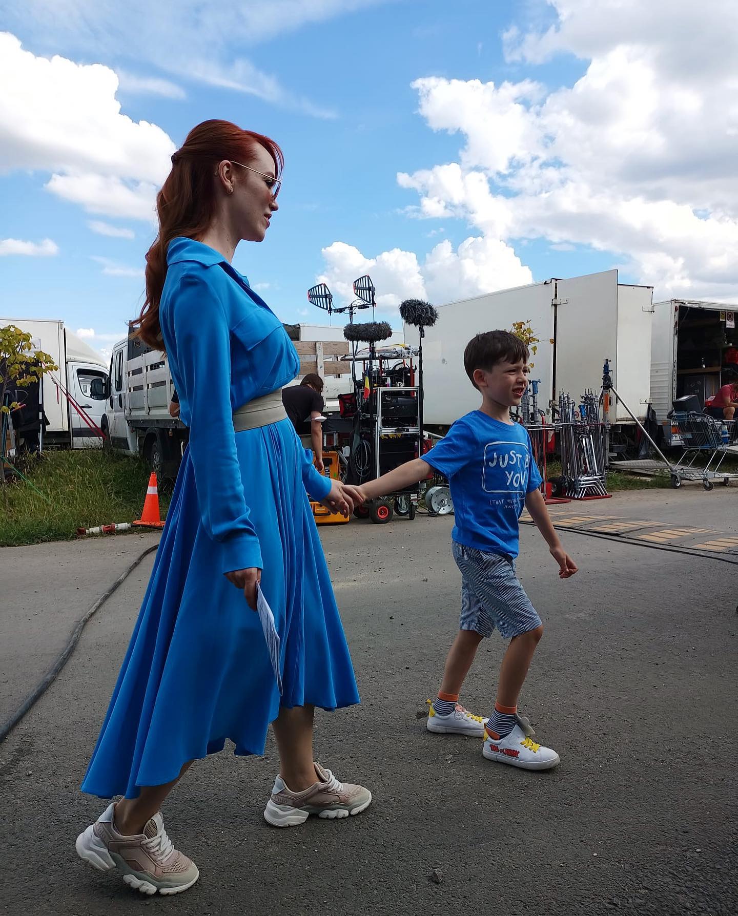 Alături de băiețelul ei, Sasha