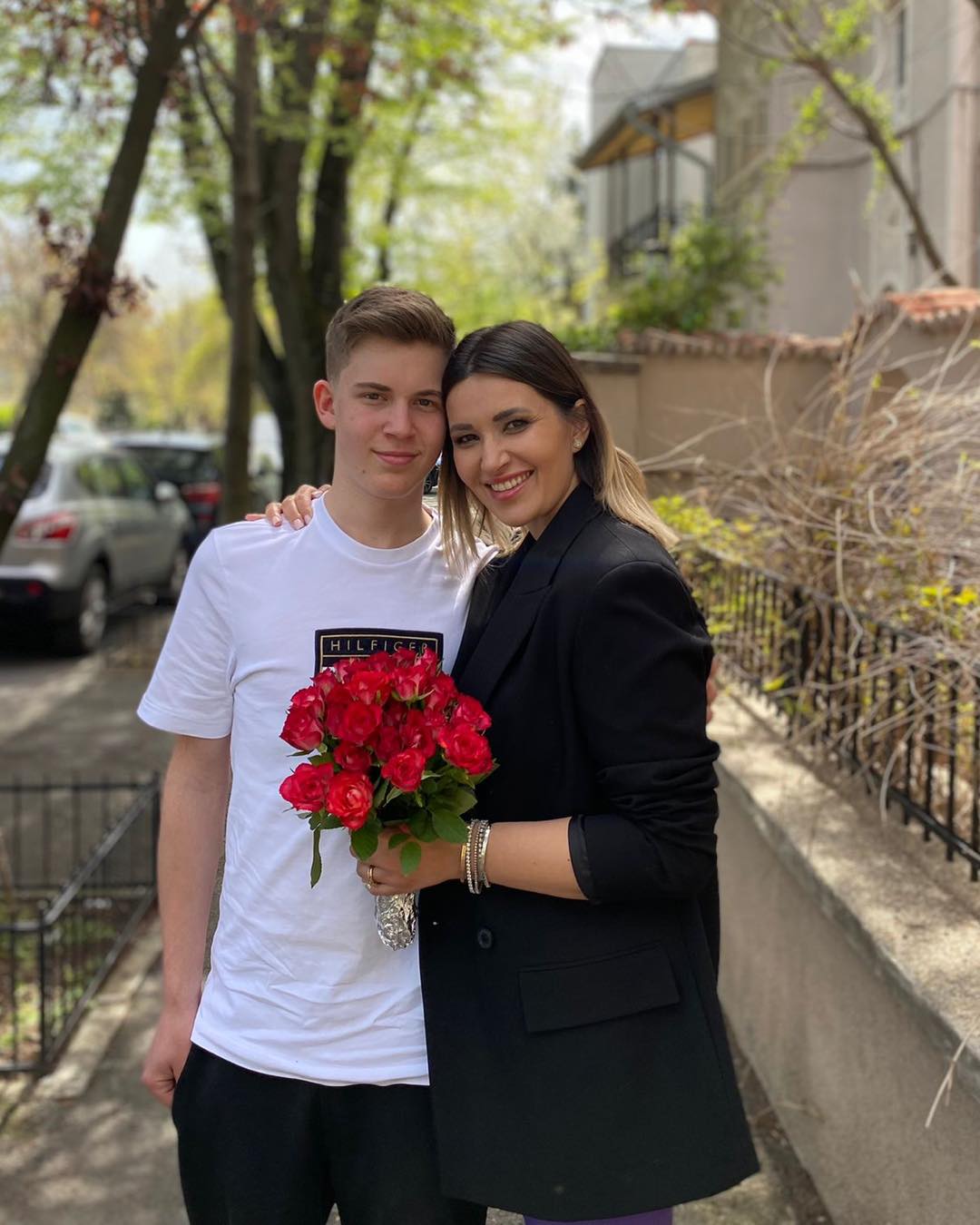 Ela Crăciun, soluție minune! Cum îl determină pe fiul ei adolescent să aibă doar note de 9 și 10