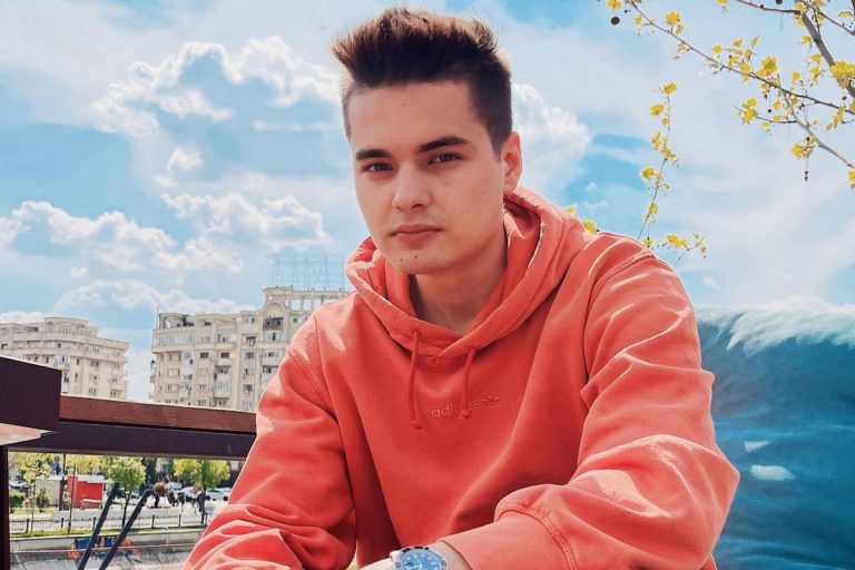 Selly, despre premiul primit pentru filmul „Tabăra” la Premiile Gopo: „Când faci filme pentru România, trebuie să faci compromisuri” EXCLUSIV