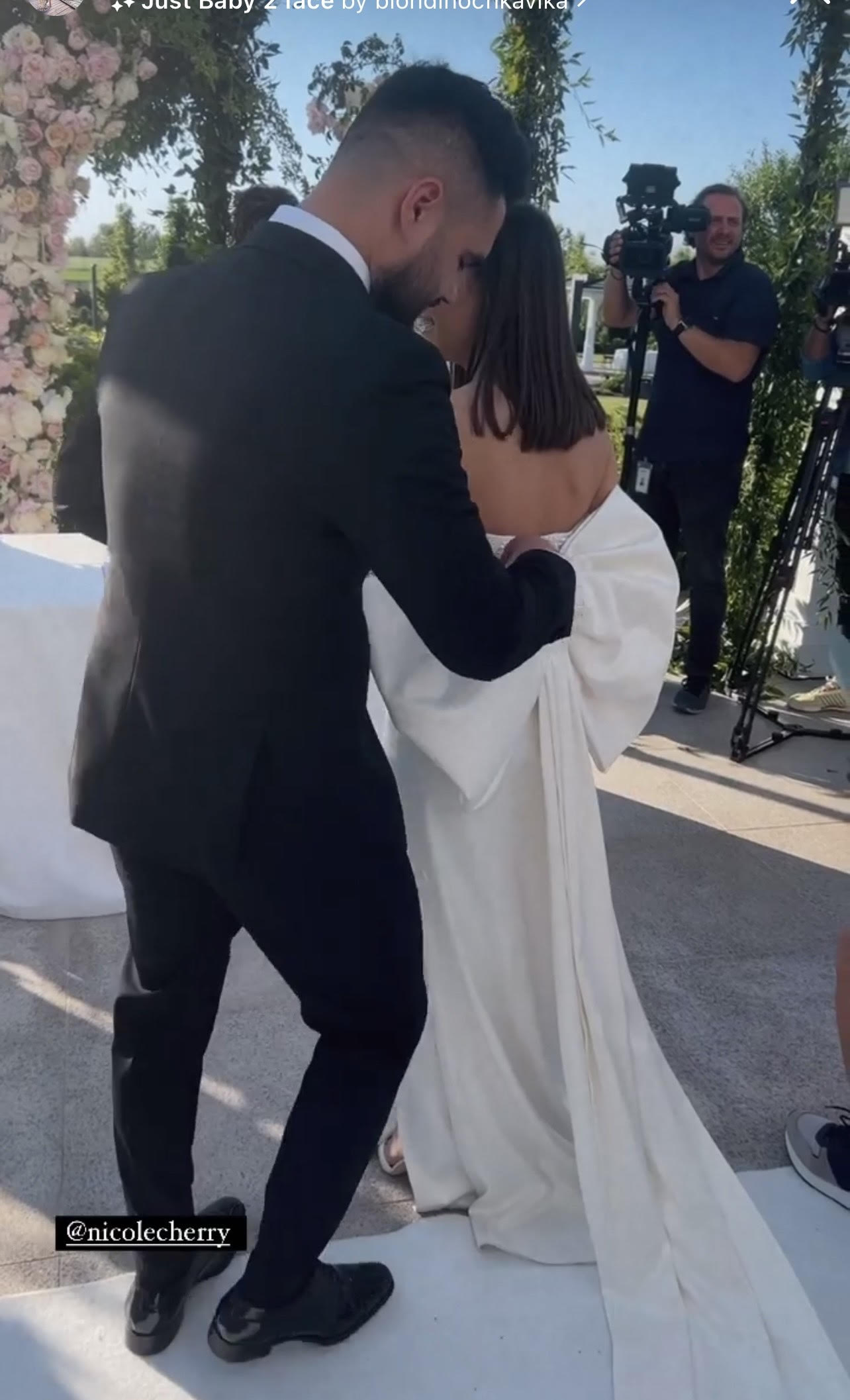 Nicole Cherry s-a casatorit