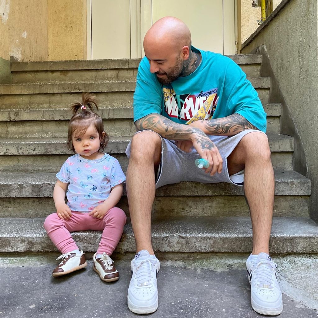 Matteo, un tata relaxat doar pana cand fiica lui va implini 14 ani