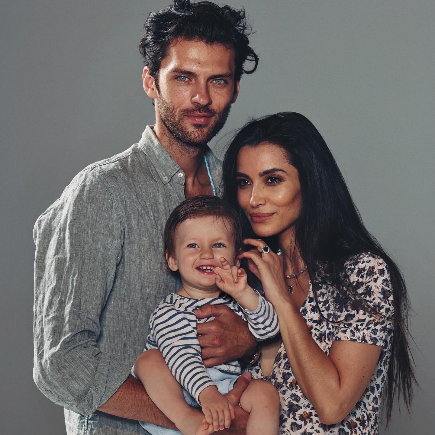 Lili Sandu nu se poate desprinde de fiul ei