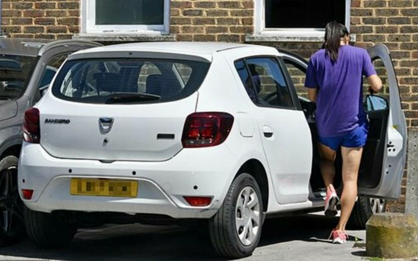 Emma Răducanu, la volanul unei Dacia Sandero