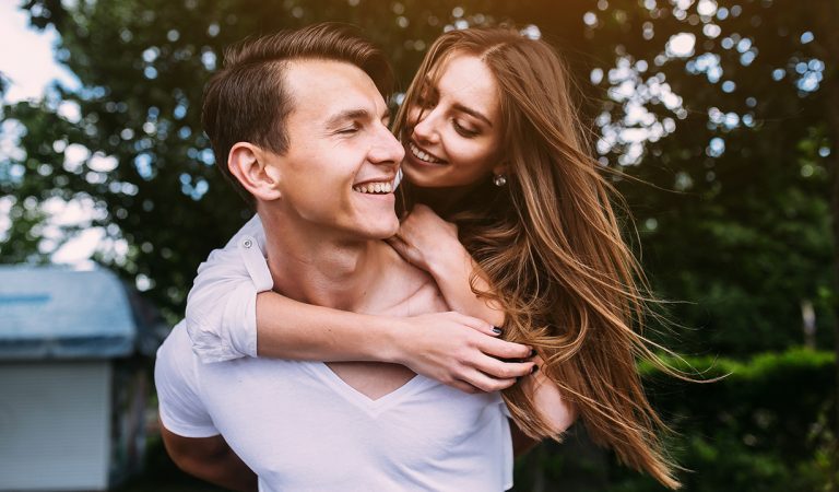 8 semne că e sufletul tău pereche. Cum îți dai seama că e iubirea vieții tale