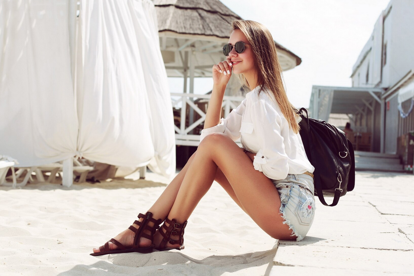 Cum să-ți accesorizi ținutele vara