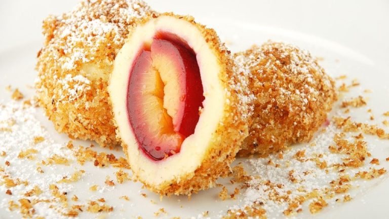 Găluște cu prune. Ingredientul secret pe care să îl adaugi ca să iasă delicioase